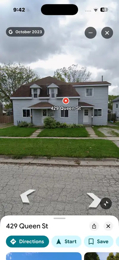 Welcome to this bright and spacious upper-level unit at 429 Queen Street Wallaceburg, occupying the...