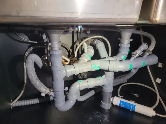Plumbing services573330003256954885