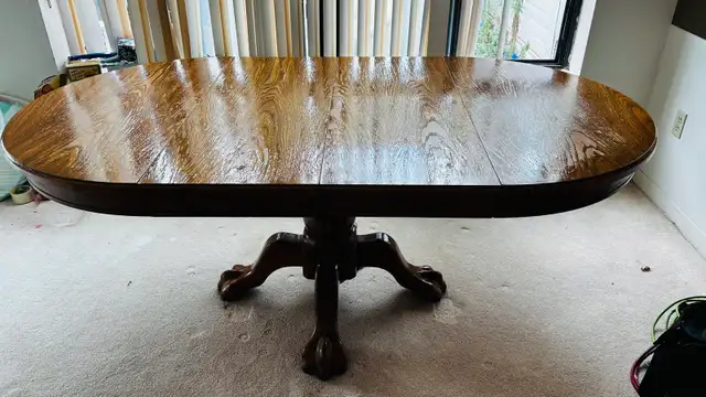 Real Wood Dining Room Table with Chairs in Dining Tables & Sets in Mississauga / Peel Region - Image 6