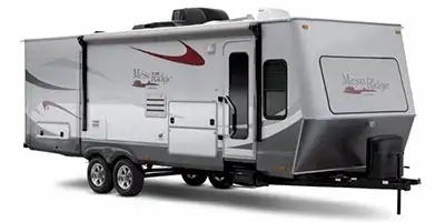2012 Open Range Mesa Ridge MR243F bumper pull trailer is a 24-foot travel trailer featuring two slid...