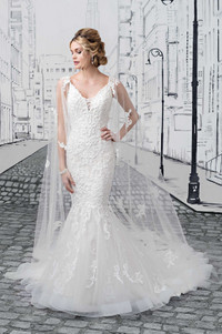 NEW Justin Alexander Wedding Dress Embroidered Lace Mermaid Gown