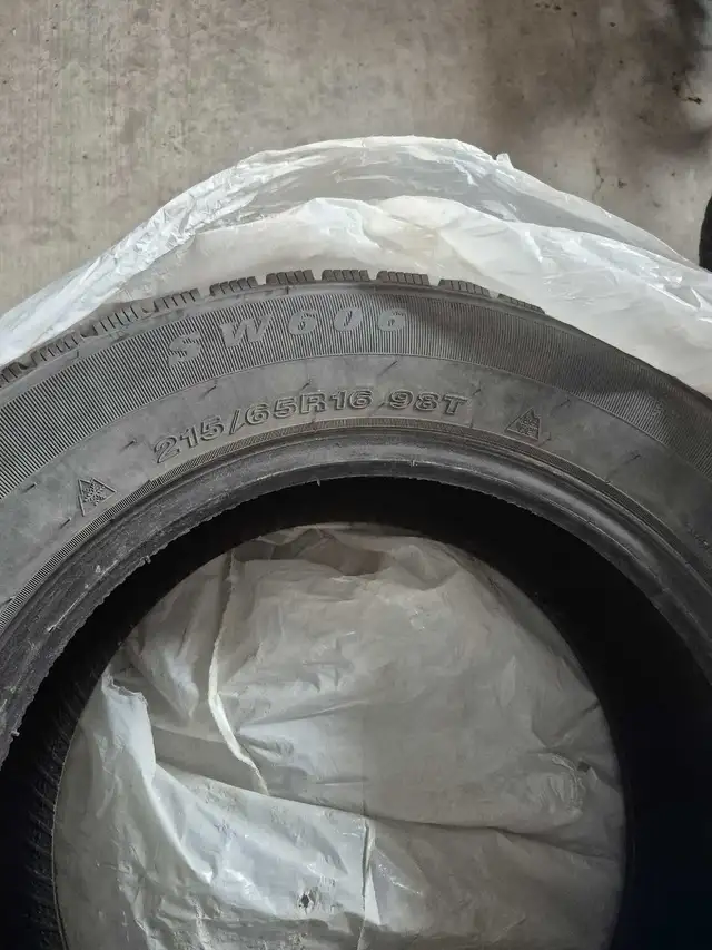 215/65/R16 Winter Tires  in Tires & Rims in Lethbridge - Image 4