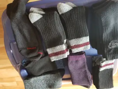 19 paires de bas  size 9, View more