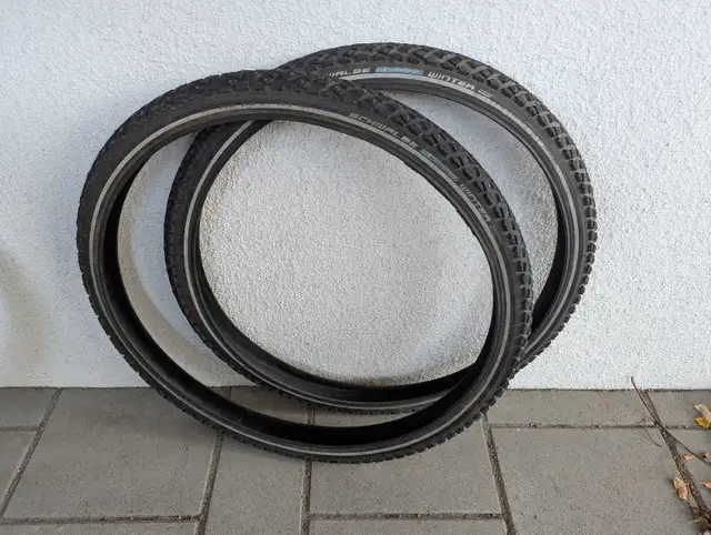 Schwalbe studded Marathon Winter tires - 26" x 1.75" in Frames & Parts in City of Montréal - Image 2
