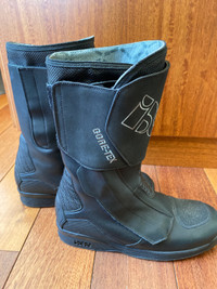 IXS Womens Gortex Motorcycle Boots. New. 