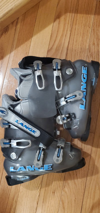 Women's Lange Exclusive Utility tool ski boots