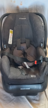 I deliver! Max-Cosi Baby Car Seat