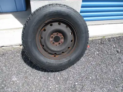 I have 4 snow tires with rims I took of my 2008 Ford Ranger. Size: P235/70R 16 Asking $100 or BO for...
