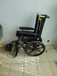 Reclining and foldable manual wheelchair