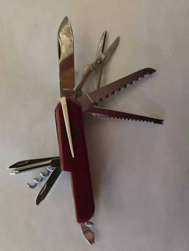 Multifunction Knife in Hand Tools in Mississauga / Peel Region - Image 6