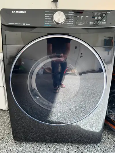 Samsung Dryer DVE45R6300V - $425 (Nanaimo), View more