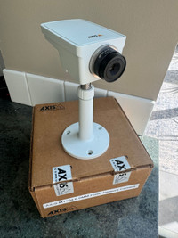 Network Security Camera AXIS M1104 X 2