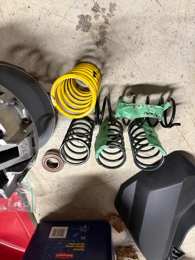 can am outlander parts in ATVs in London - Image 7