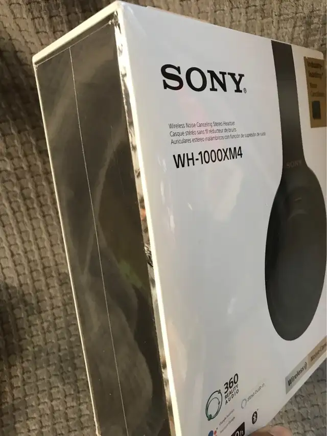 Sony WH-1000XM4 Wireless Noise-Canceling Headphones – Bluetooth in Headphones in Kitchener / Waterloo - Image 3