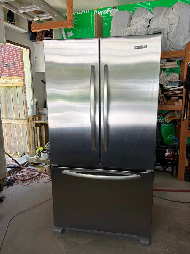 KItchen Aid 36” stainless steel counter depth fridge in Refrigerators in Markham / York Region - Image 3