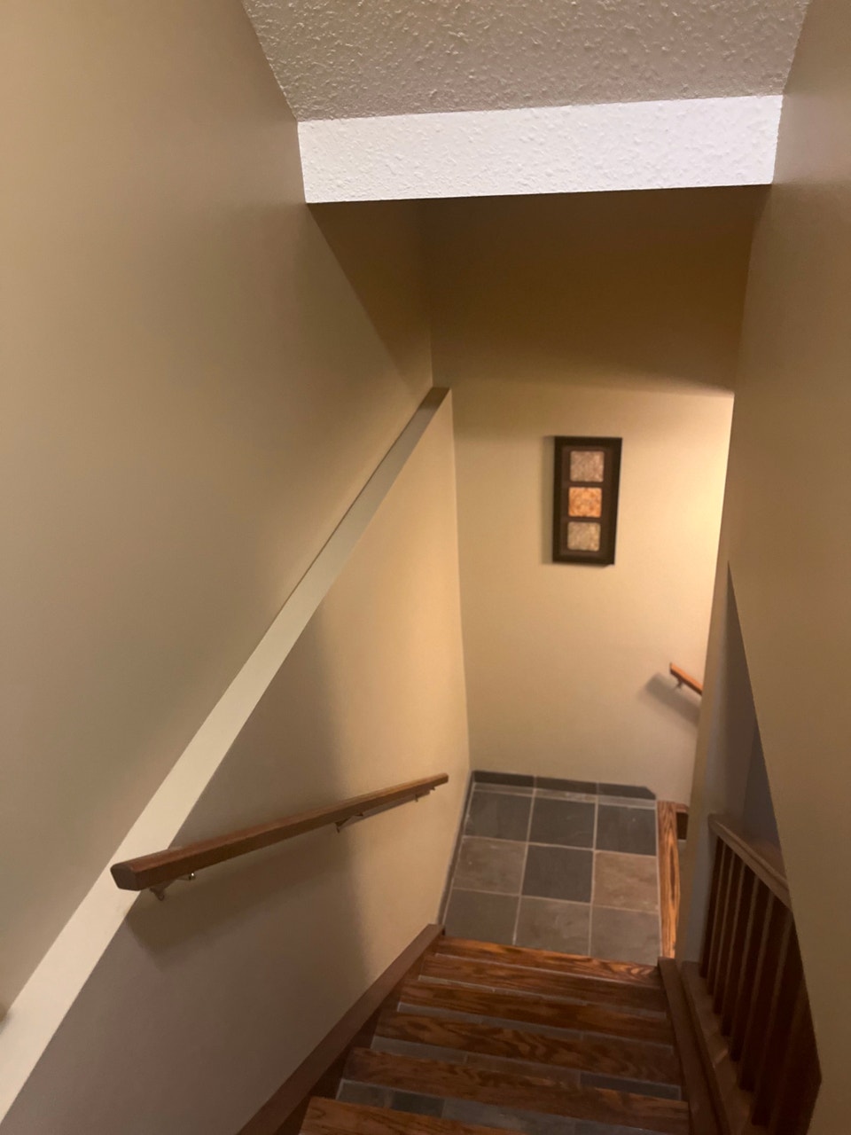 Beautiful little basement suite in High River 1