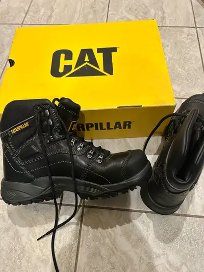 Brand New $240 Men’s Caterpillar Work Boots Size 8 wide, View more