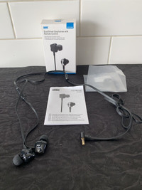 August Dual Driver Earphones with Remote Control