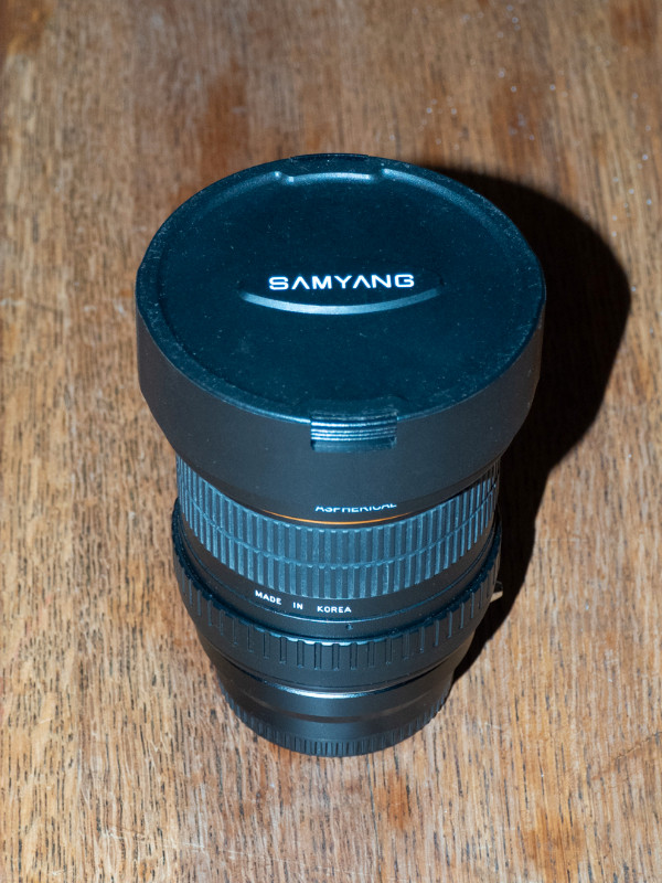 Olympus mount Samyang 8mm lens in Cameras & Camcorders in Belleville - Image 2