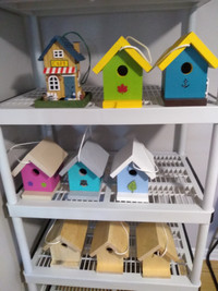 Birdhouses to install for this spring Birds eat many insects