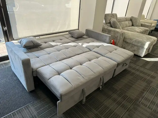 canapés-lits à vendre in Other in Laval / North Shore - Image 2