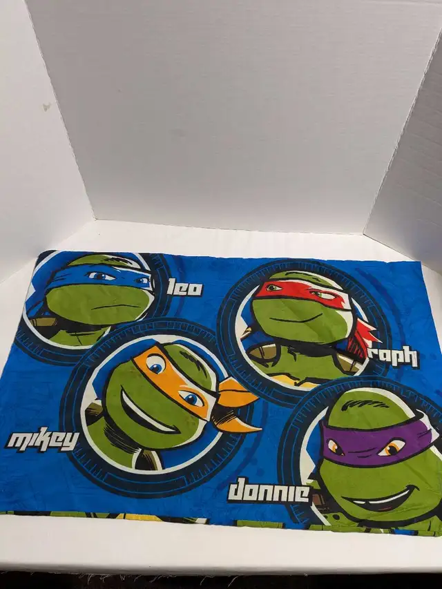 TMNT Standard Pillow Case Nickelodeon   in Bedding in Charlottetown - Image 2