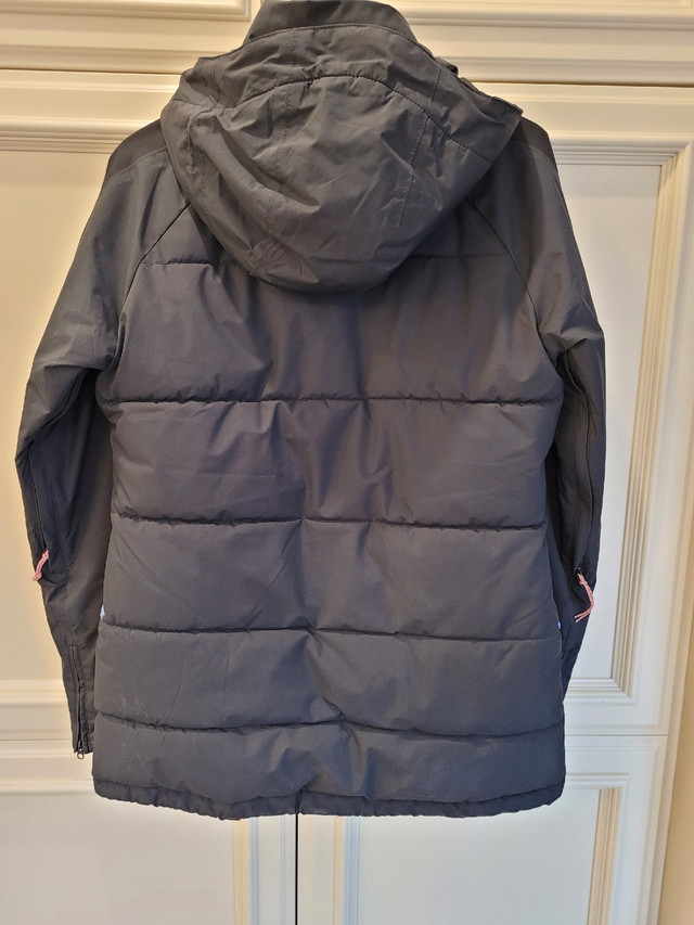 Burton Women's Keelan Jacket - small in Women's - Tops & Outerwear in Markham / York Region - Image 2