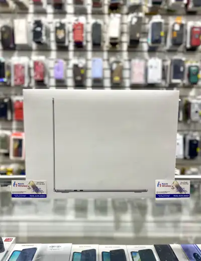 Apple MacBook Air M4 15-inch(16/256gb)[Sealed], View more