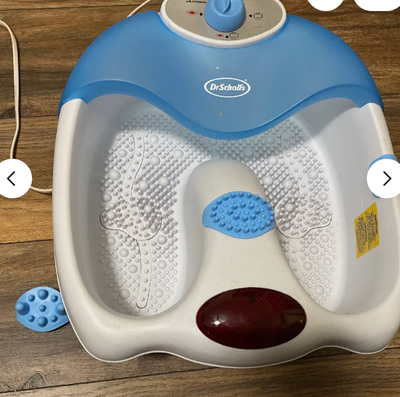 FOOT MASSAGE SPA! DR. SCHOLL'S. RELIEF FOR YOUR ACHING FEET! $30 CALL/TEXT: (613) 453-3838. FOOT BAT...