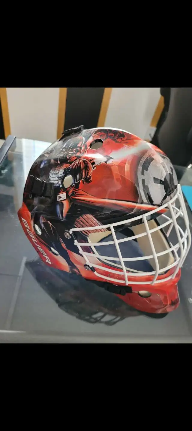 Youth street goalie mask Dark Vader like New for $35 in Hockey in Cambridge - Image 3