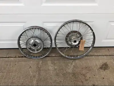 19” Front rim and 16”rear rim came off a TTR125 would work for any ttr. pick up in Grand Coulee or S...
