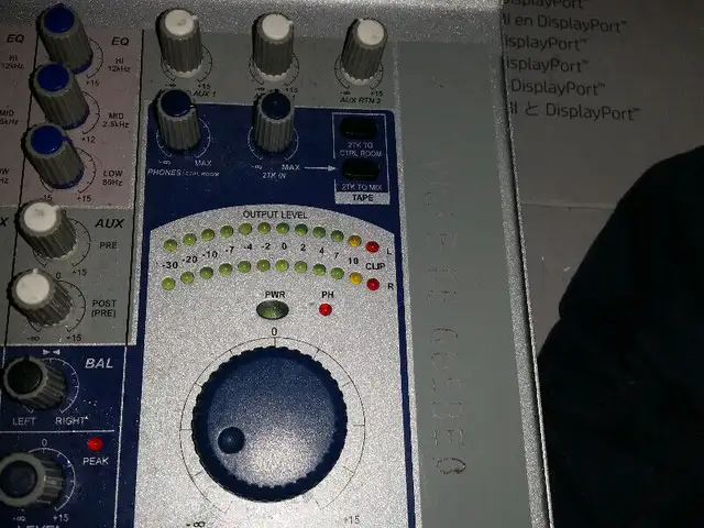 Soundcraft CompAct 4 Mixer $100 Alto AMX 140 14 Channel Mixer wi in Other in City of Montréal - Image 10