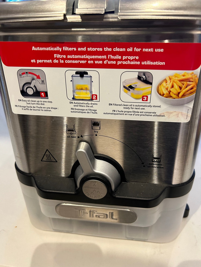 TFal Deep Fryer - Brand New in Microwaves & Cookers in Mississauga / Peel Region - Image 2