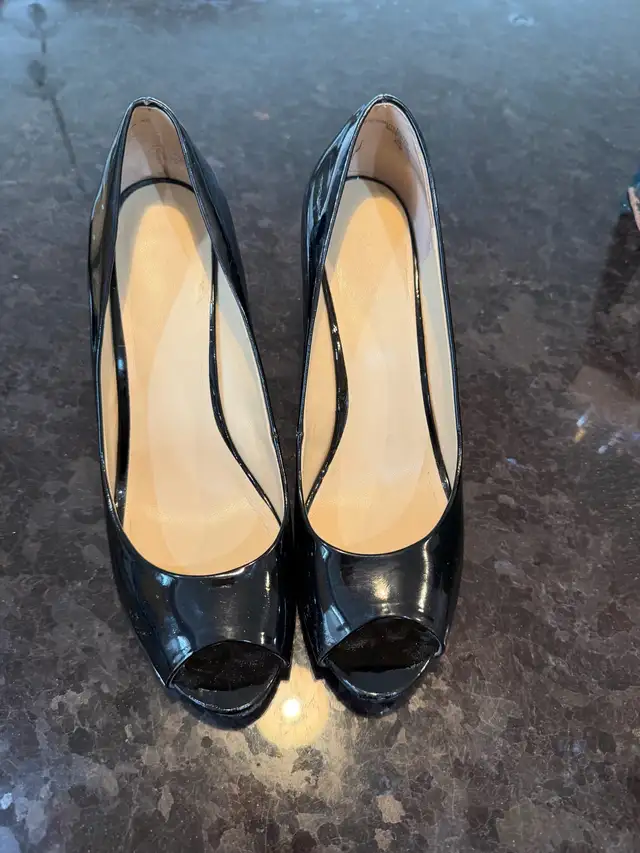Nine West women’s heel in Women's - Shoes in Edmonton - Image 6