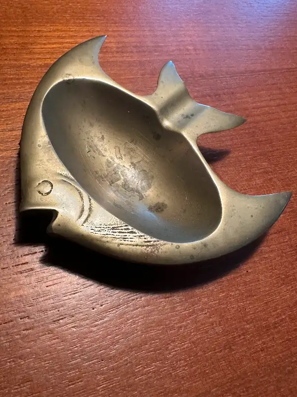 Fish-shaped brass ashtray, vintage fish brass ashtray, antique ashtray62864363092865123