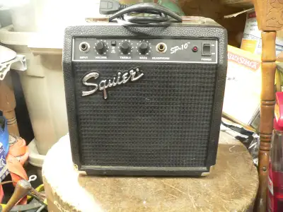 petite ampli guitar squier # 11593, View more