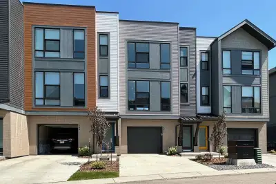 Room for rent $800 southwest Edmonton
