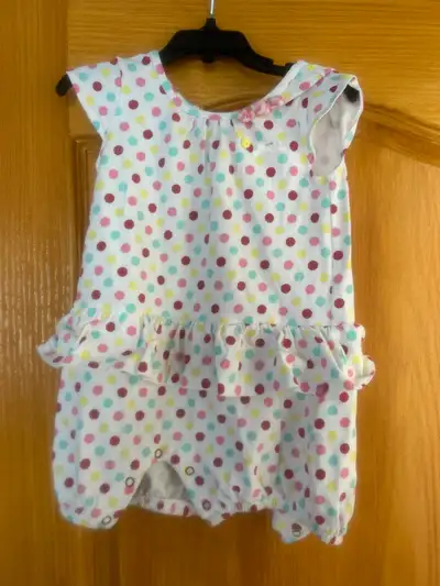 Vêtements  pour fille 24 mois A), View more