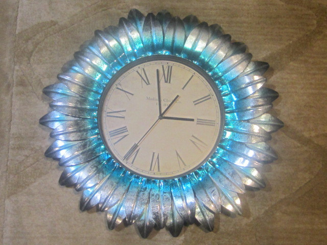 BLUE/SILVER FLOWER CLOCK in Home Décor & Accents in Mississauga / Peel Region