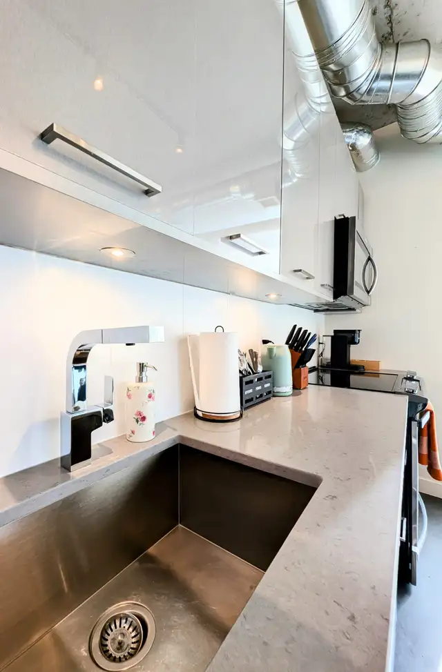 Reliable Cleaning for Homes & Airbnbs | 20+ Years Experience in Cleaners & Cleaning in Calgary - Image 2