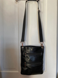 Black leather crossbody purse 