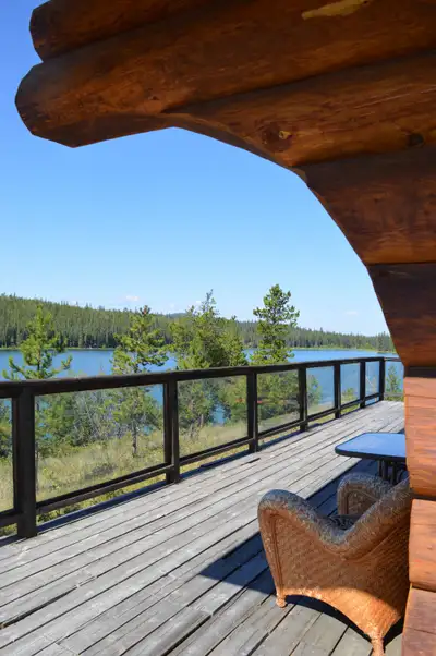 Peaceful Lakeside Retreat – Vacation Rental at Alexis Lake, View more
