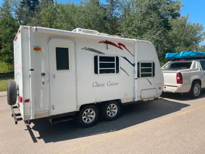 2007 Classic Cruiser 18CCD Cikira RV 18FD floor plan 18’. Light weight SUV tow-able Dry weight 2590...