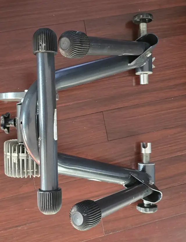 Bike Trainer Stand  - Heavy duty in Exercise Equipment in Ottawa - Image 5