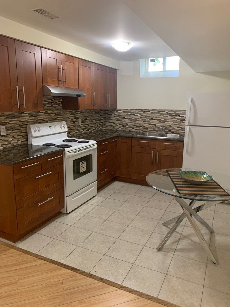 2 Beds 2 Baths Apartment Long Term Rentals Markham / York Region