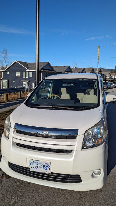 TOYOTA NOAH 2008 JDM