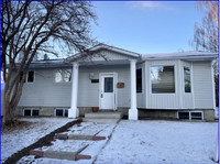 Cozy Home with a Spacious Yard in the Heart of Whitehorn!