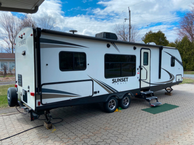 2018 Sunset Trail by Crossroads - Model 291RK in Travel Trailers & Campers in Ottawa