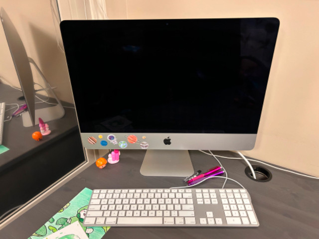iMac 21.5 2015 great for school work in Desktop Computers in Calgary - Image 2