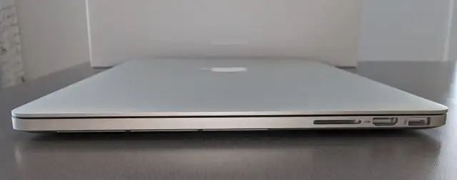 Apple MacBook Pro (Retina, 15-inch, Mid 2015) in Laptops in Longueuil / South Shore - Image 5